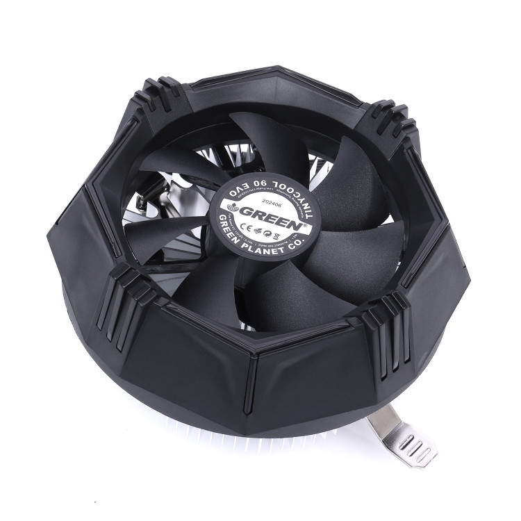 نمای نزدیک فن ۹۰ میلیمتری خنککننده Green TinyCool 90 EVO